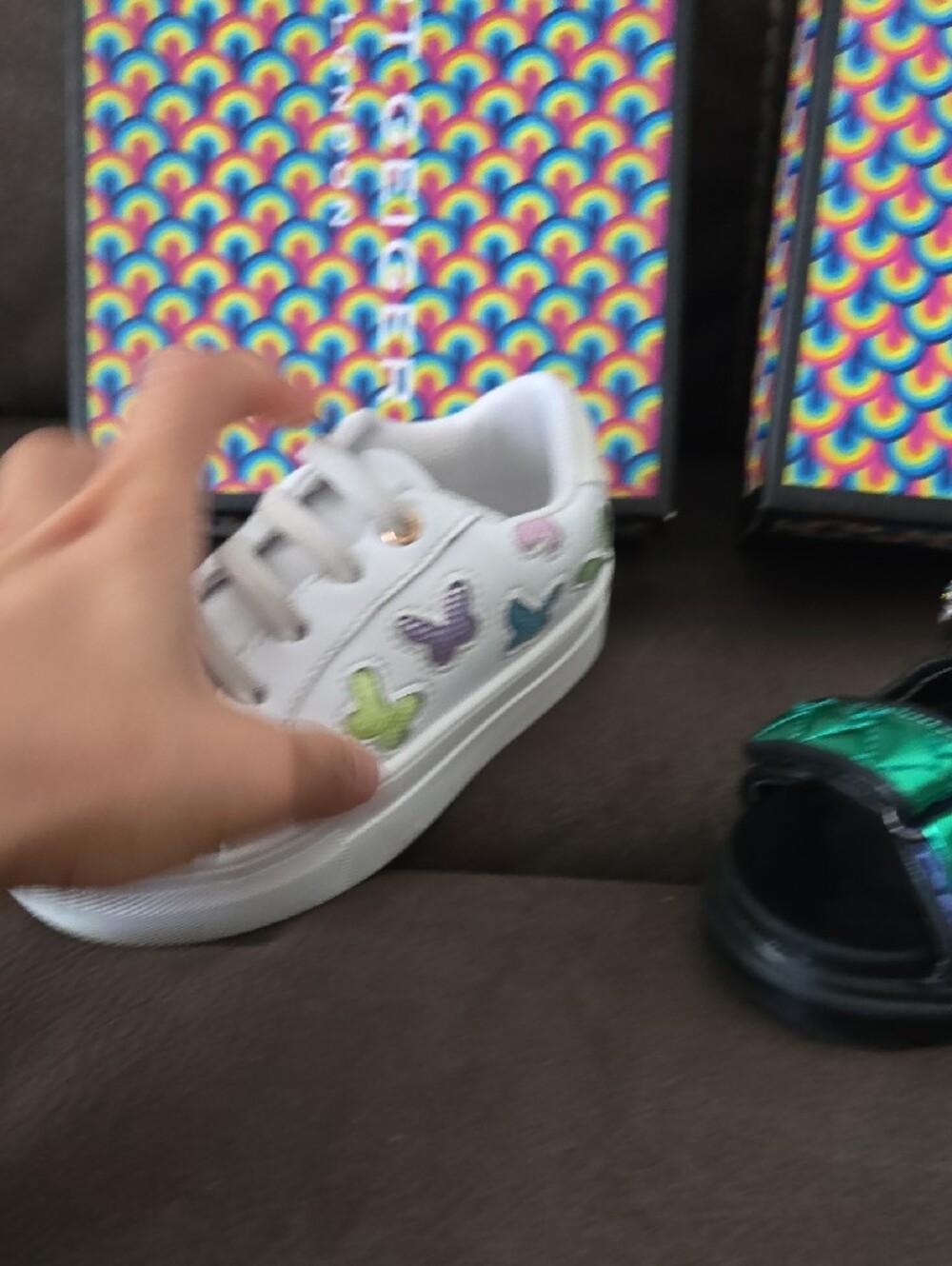 Kids White Butterfly Embroidered Sneaker & Multicolor Metallic Sandal Duo - Picture 4 of 12